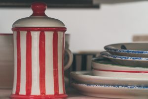 cerámica personalizada para empresas branding y regalos cerámica artesanal