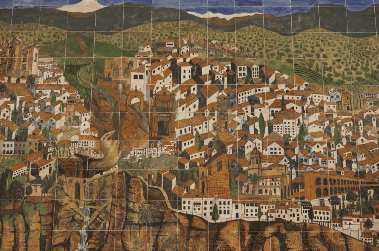 murales y relieves de cerámica artesanal